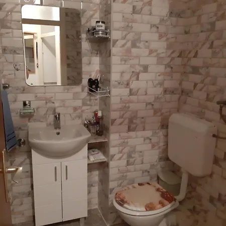 Nafo Apartment *