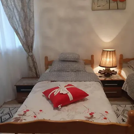 Nafo Apartment *